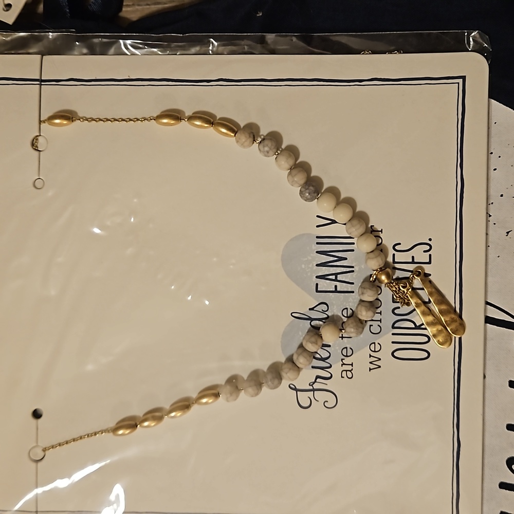 Gallery Necklace Marbled White & Gold Tone JK by Thirty-One NWT